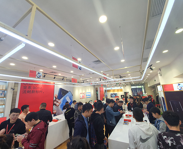 一(yī)加手機(jī)POP UP